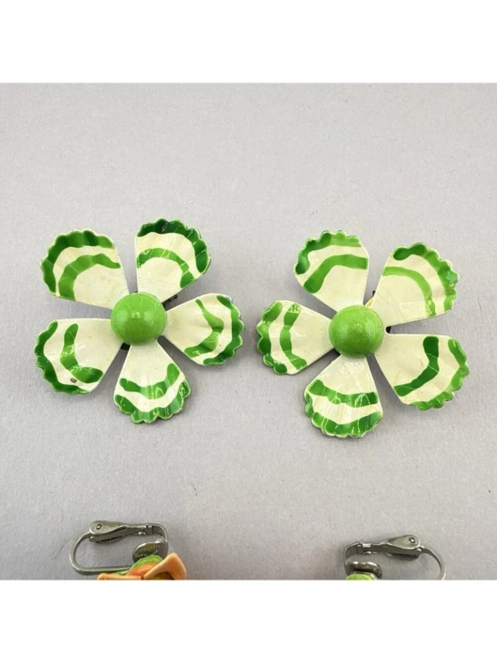 Vintage Flower Power Brooch Pin Lot Enamel Metal MOD MCM Retro 60s Earrings